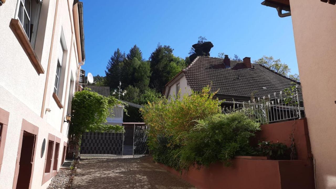 Pension - Gaestehaus Zum Pfaelzerwald 힌터바이덴탈 외부 사진