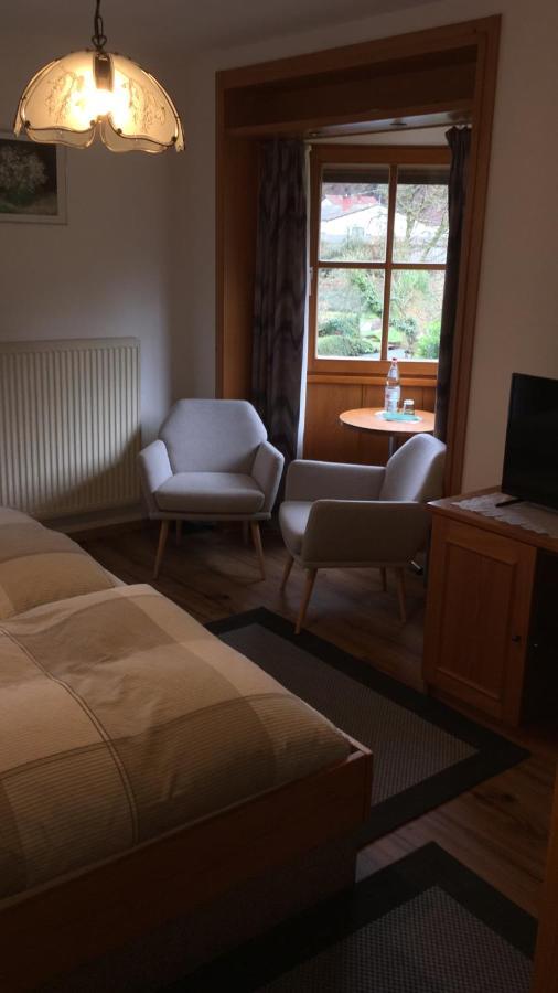 Pension - Gaestehaus Zum Pfaelzerwald 힌터바이덴탈 외부 사진